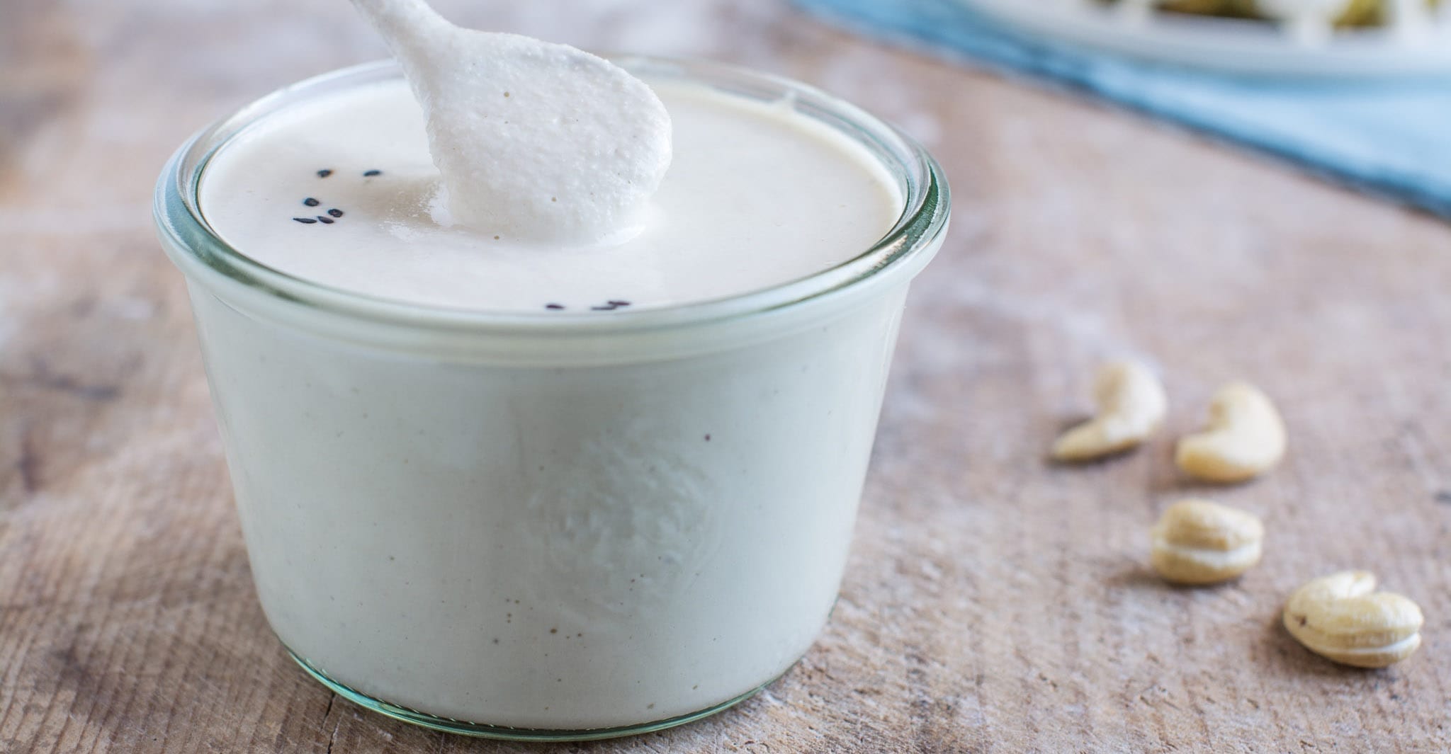 How to Make Oil-Free Cashew Sour Cream [Video] | Nutriplanet