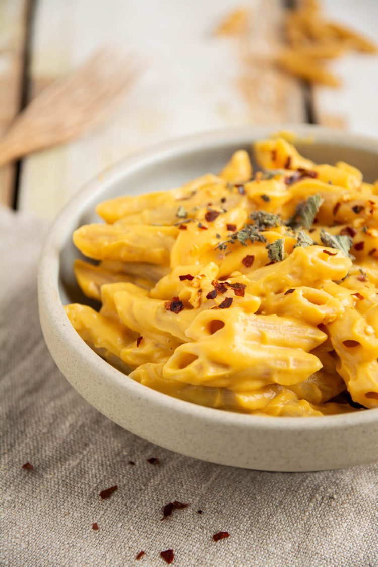 Vegan Butternut Squash Mac and Cheese Recipe | Nutriplanet