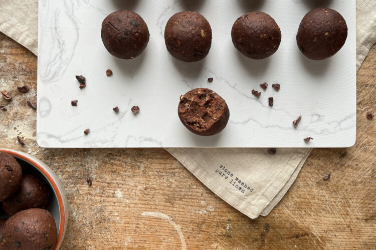 These Black Bean Bliss Balls are a fun, delicious, and nutrient-packed snack that you can enjoy any time of the day. Whether you’re looking for a quick bite to satisfy your chocolate cravings or a protein boost after a workout, these bliss balls have got you covered.